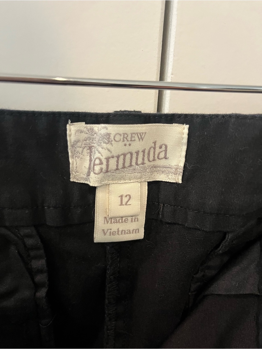 J. Crew Women’s size 12 black Bermuda Shorts - Picture 4 of 6